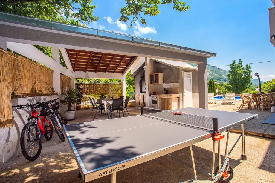 Table tenis, 2 MTB bikes, football field and much more for your active vacation