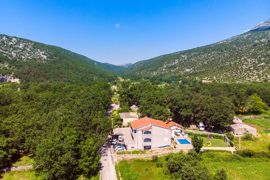 View on the  whole property and neighborhood from above