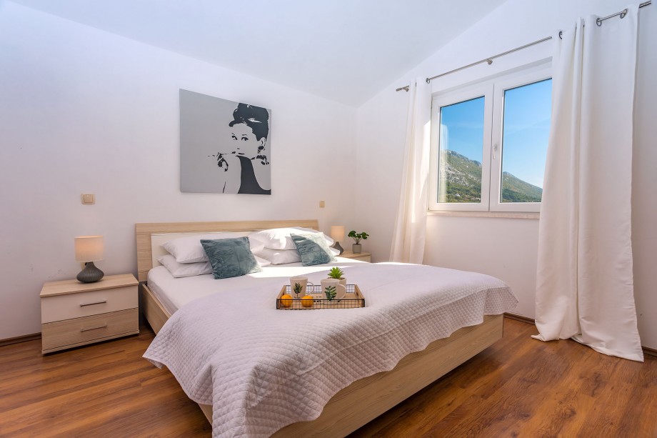 Bedroom No1 with 1 double bed AP2