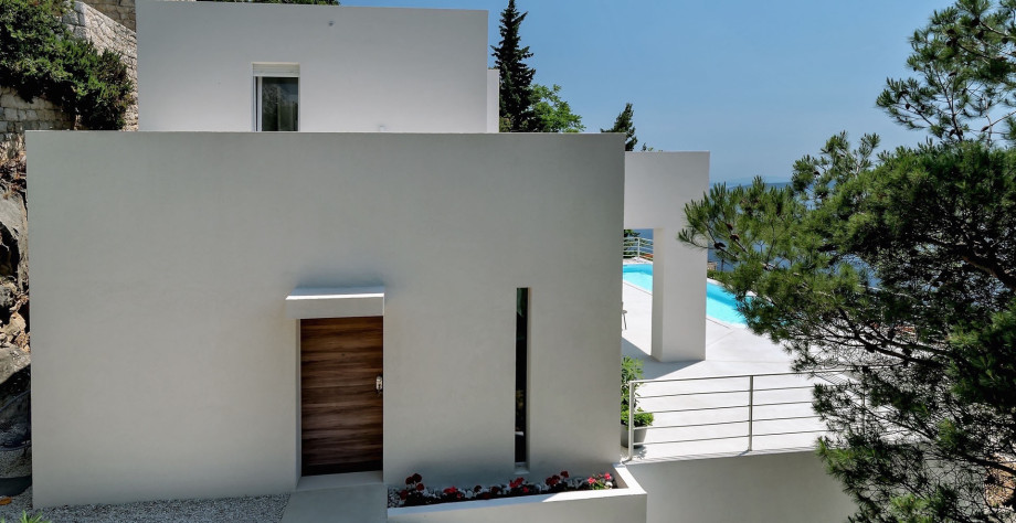 Villa V - new property with 3 bedrooms (en-suite), 6 person max