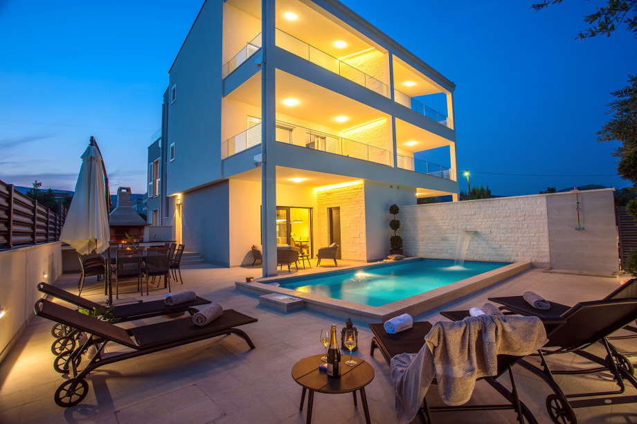 Villa Filip with heated private pool, 5 bedrooms with en-suite
