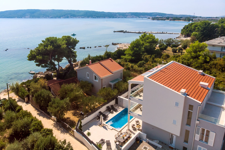 beautiful seafront Villa Petra with heated Pool, Sauna,  5 en suite bedrooms