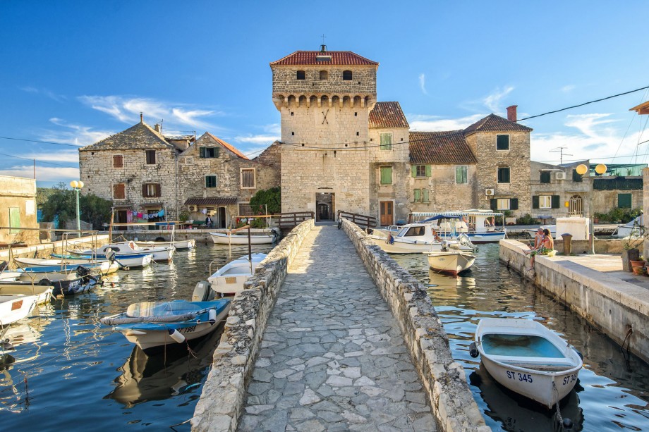 Nearby history attraction and nice small village Kaštel Gomilica
