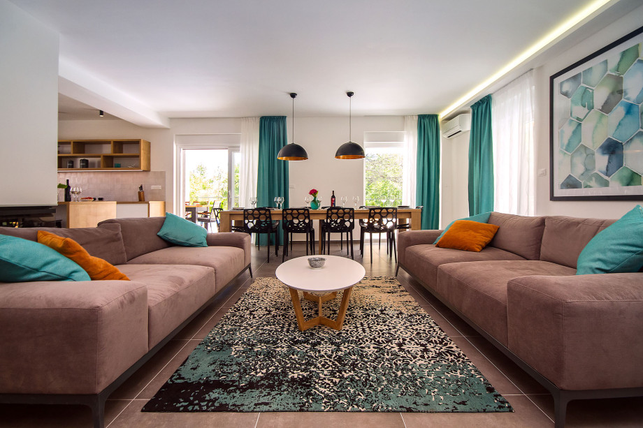 Modern and spacious living room and dining area