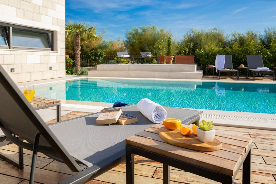 Spacious sun deck area with 8 loungers