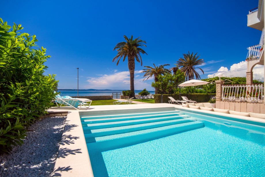 The beach villa AMOR with a private 36m2 swimming pool and 7 bedrooms