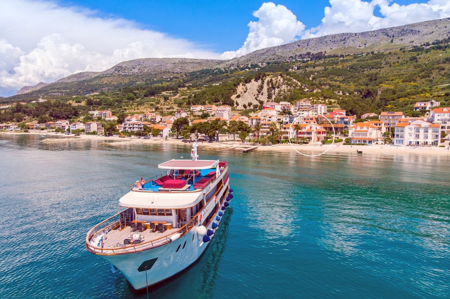 Marked location of Villa Amor, view from the sea
