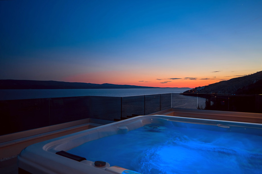 Enjoy watching summer sunset and red sky from the roof terrace