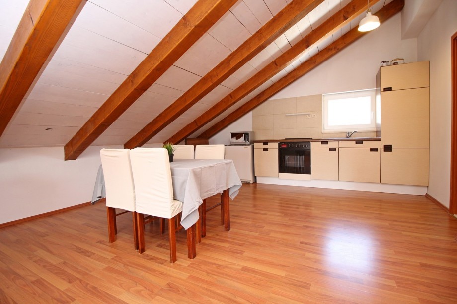 Bedroom No4 in attic with A-C, TV, two single beds 90x200cm, kitchen + bathroom