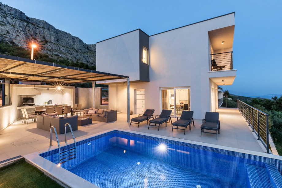 Enjoy evenings at pool area with carefully selected lights around