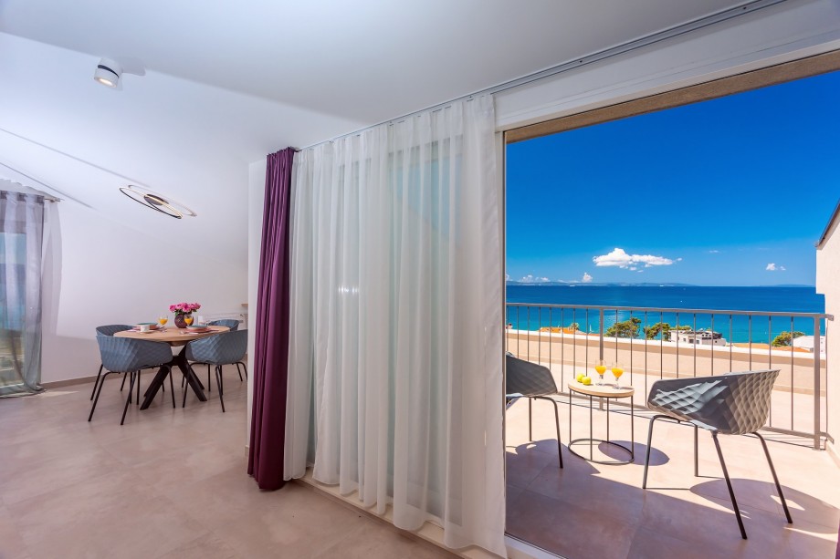 On the second floor, you can enjoy a terrace with amazing and opened sea views