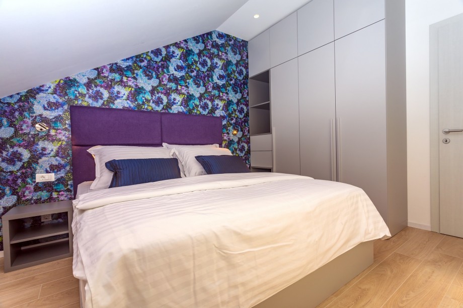 Bedroom No1 with King size bed 180cmx200cm, A/C, (second floor)