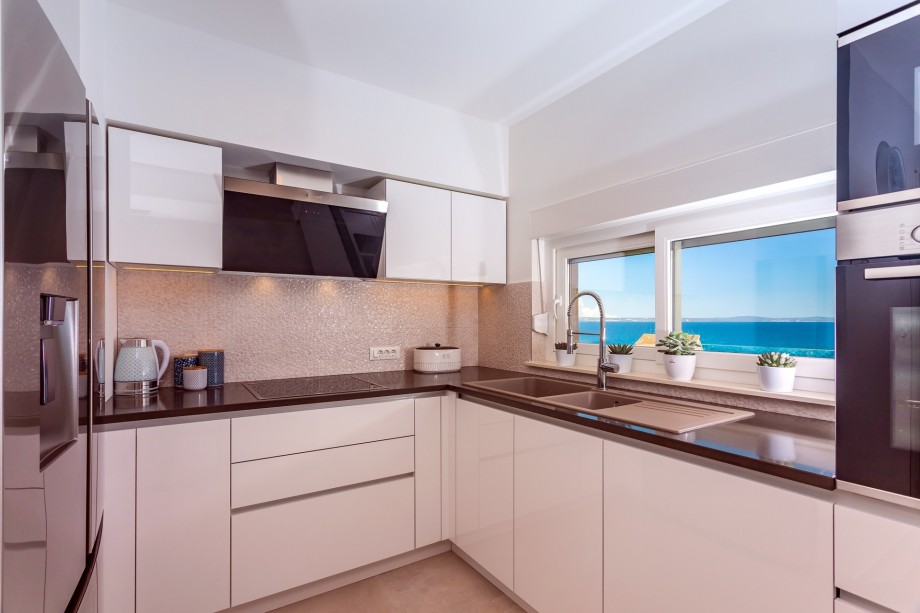 Fully equipped kitchen with all needed amenities (first floor)