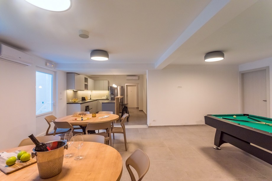 Perfect choice for a big family gathering or a group of friends.