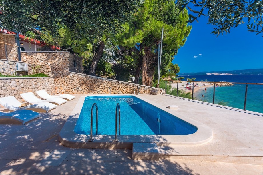 The quiet and typical Mediterranean environment gives you a special relaxing feeling.