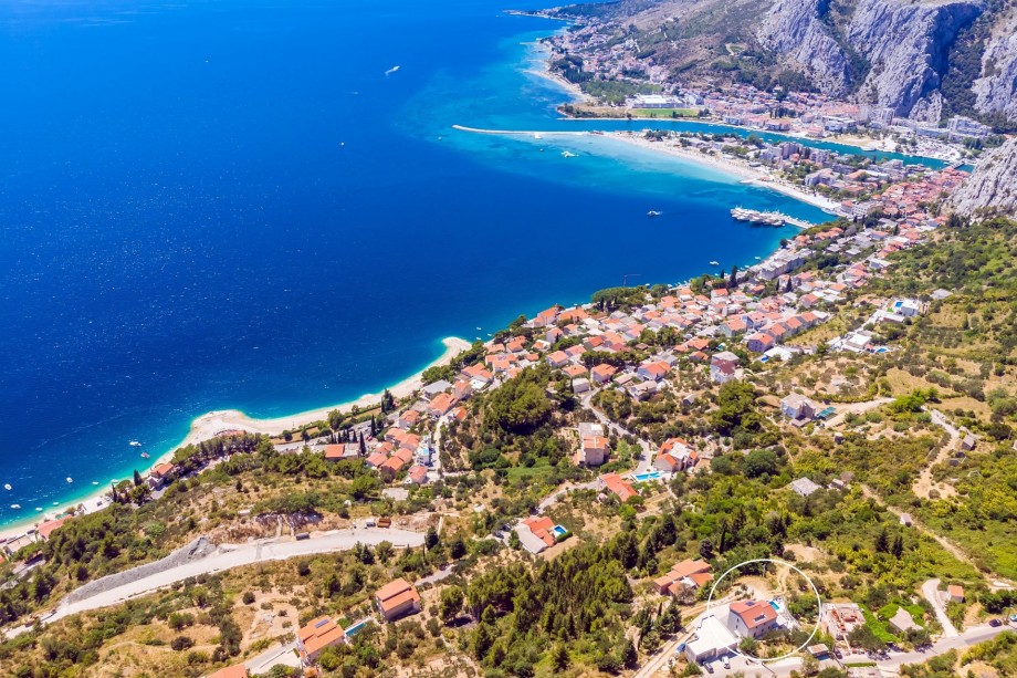 Villa offers great views on the city,  sea, the islands, and  Fortica fortress