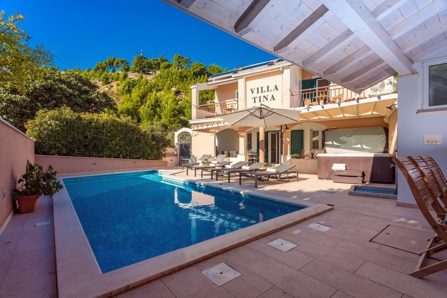 The Outdoor offers: a Private heated pool 8m x 3m with hydro massage and outdoor shower