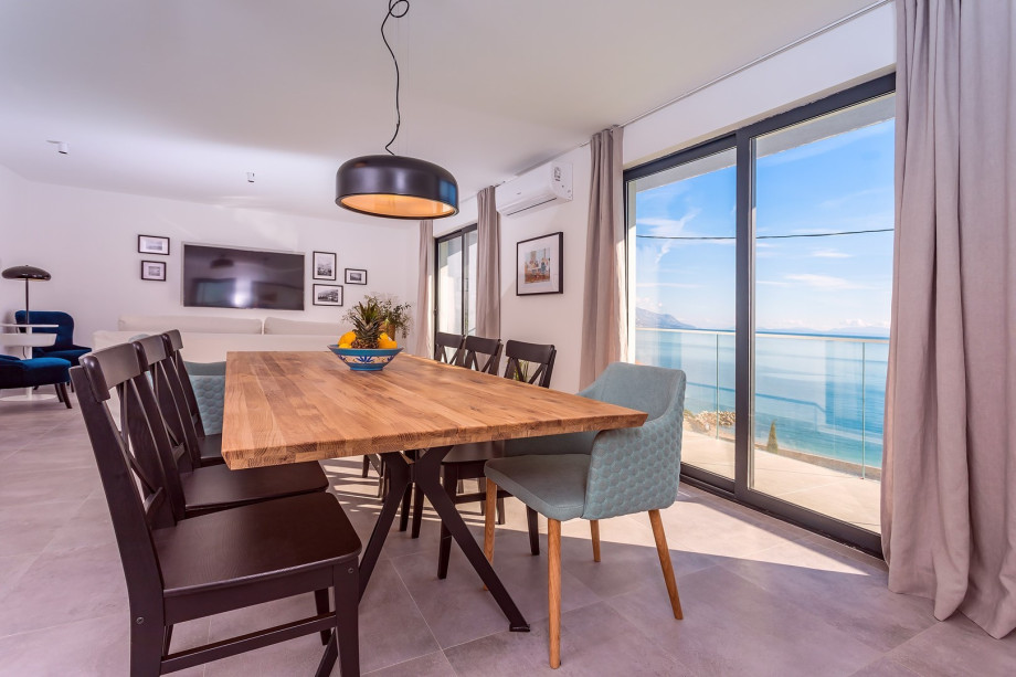 Perla Blu is well equipped and modern 190 sqm villa with all you and your family need for a very comfortable stay