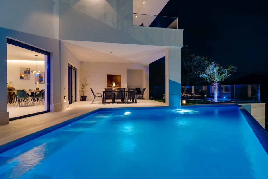 Carefully placed lighting completes the perfect experience of Dalmatian summer evenings