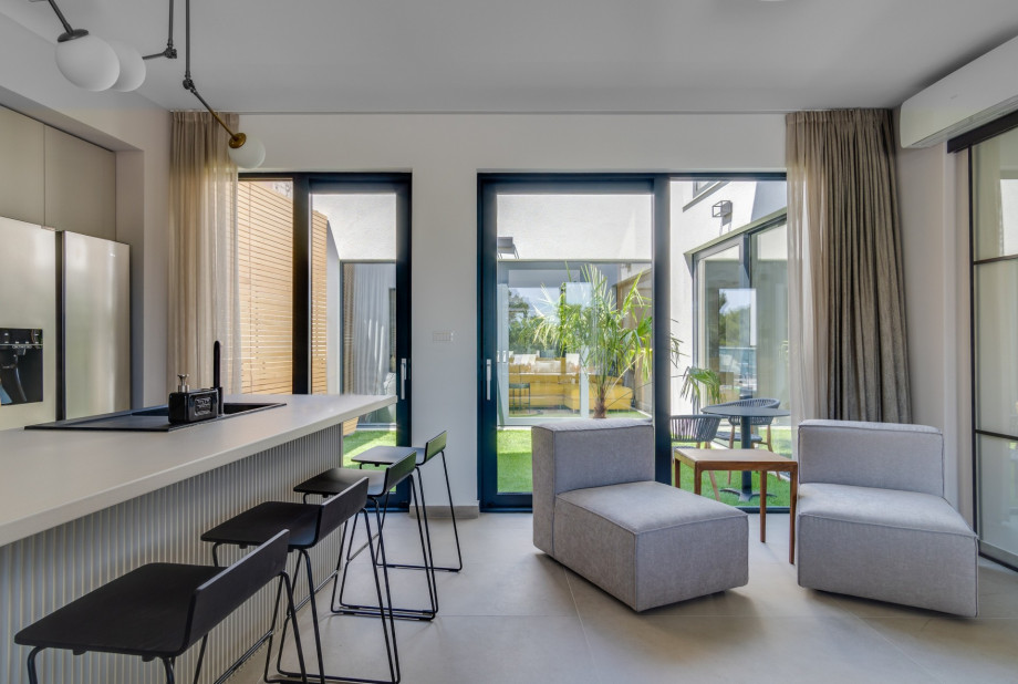 The whole property is fully air conditioned