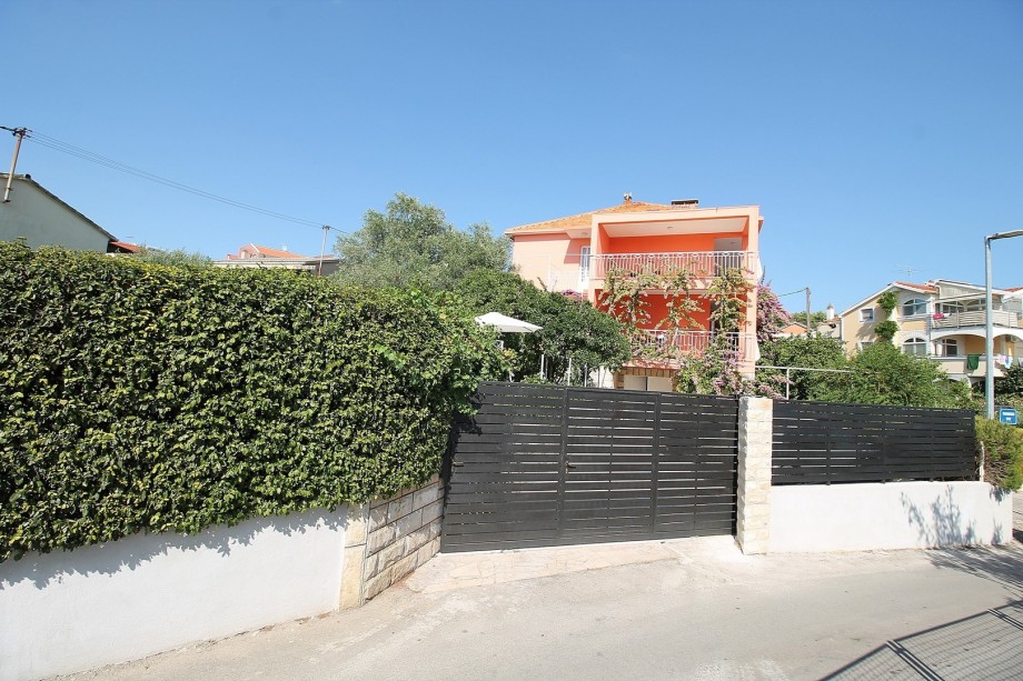 Entrance to villa Dawn, fully fenced property, secured 3 parking places inside