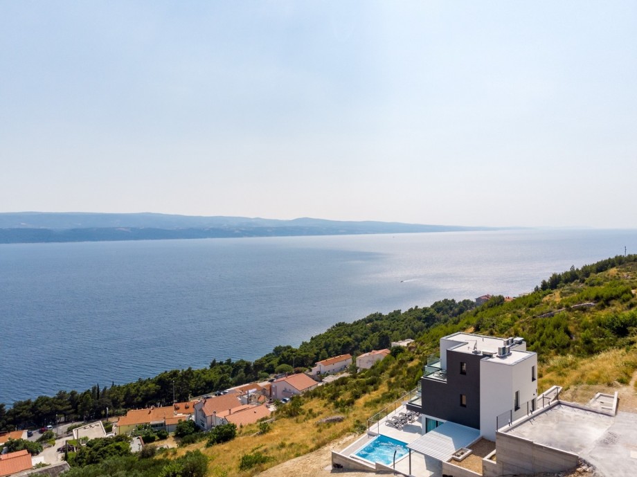 Amazing panoramic sea views from whole property that will take your breath away