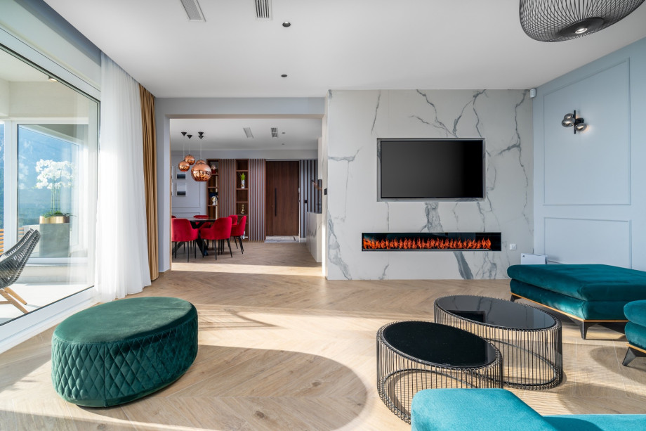 Open concept living room out looking on dining area