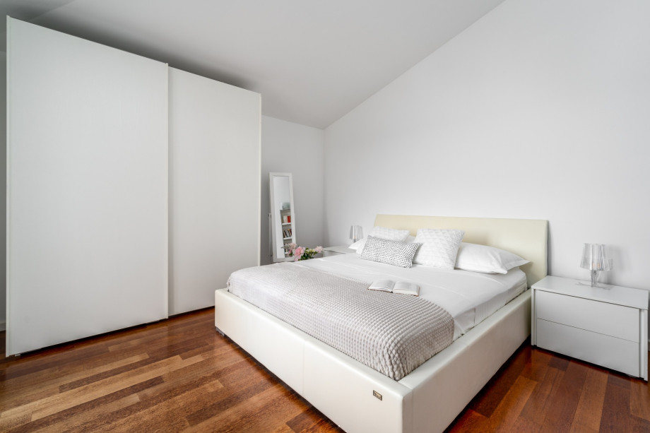 Bedroom No4 with a Queen size bed, AC, and a balcony with sea views