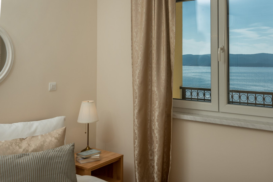 Bedroom No2 with two single beds, 2 x 100cm x 200cm, A/C and sea views.