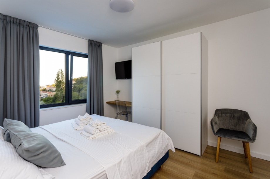 Bedroom No2 with ensuite Bathroom with amazing views