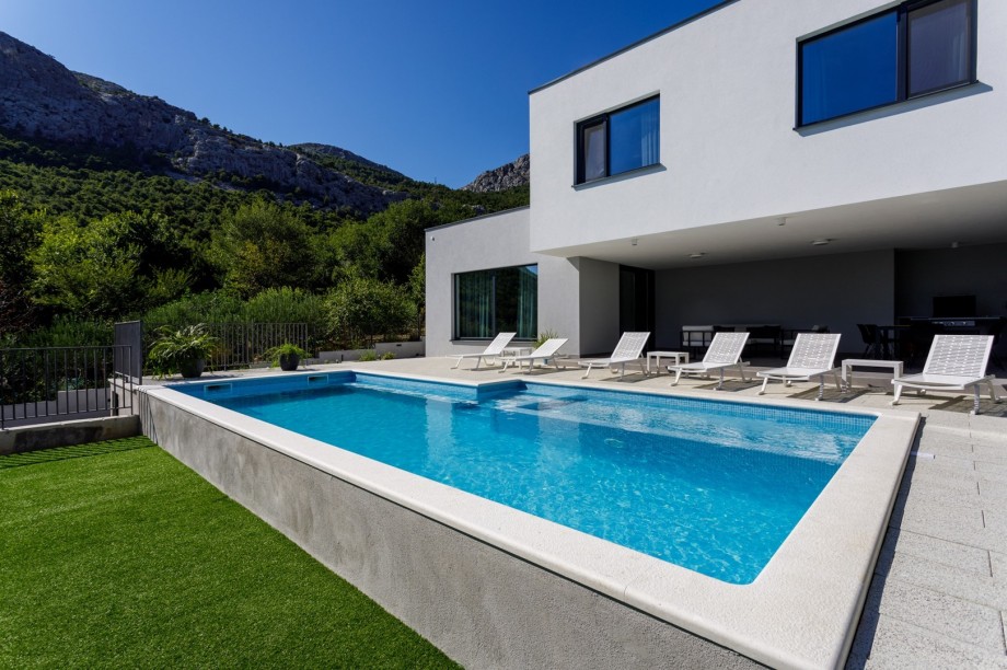 Brand new property offering absolutely privacy and amazing views on town Split and on mountains.