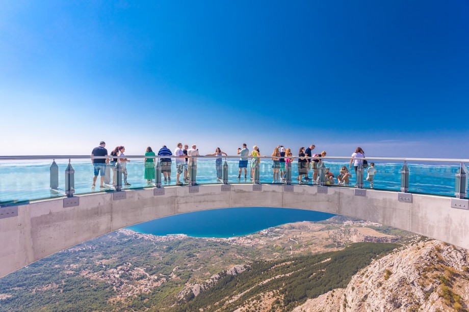 SkyWalk Biokovo-glass walking surface outside the cliff
