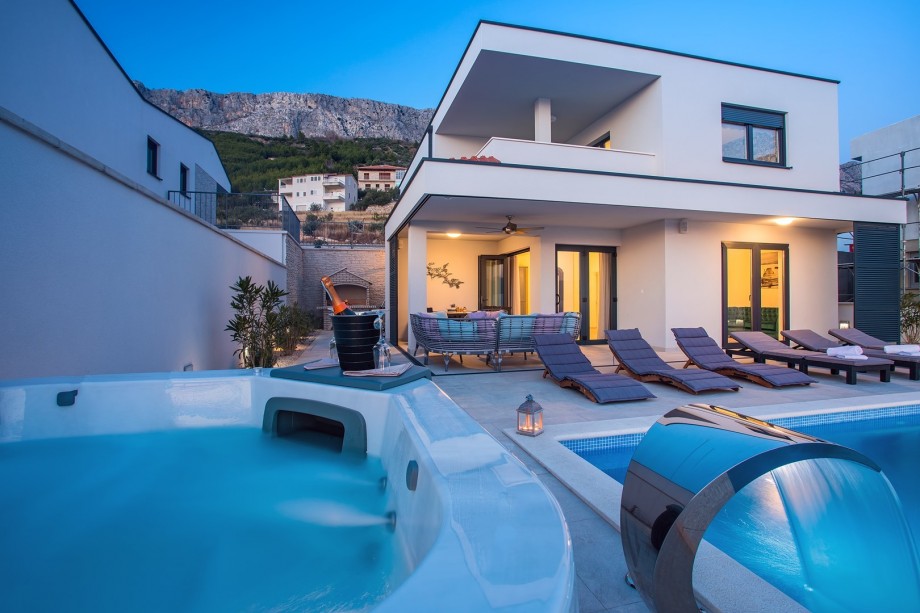 Views toward barbecue and outdoor dining area