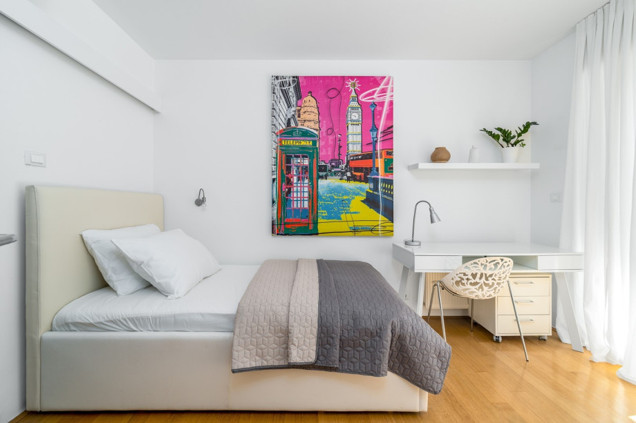 Bedroom No5 offers a bed 120cm x 200cm