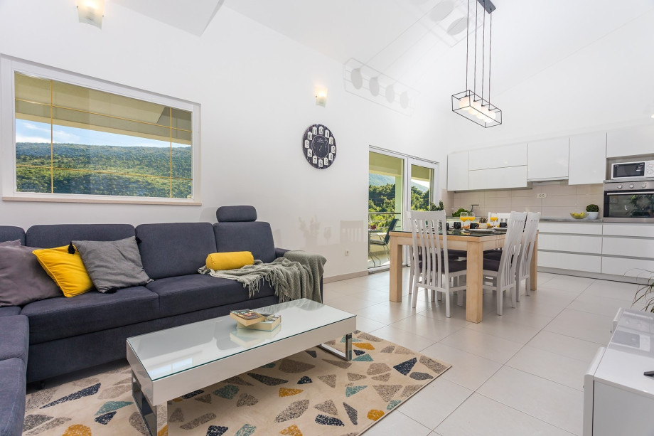 Sofa bed, TV, free WIFI and exit to the furnished terrace