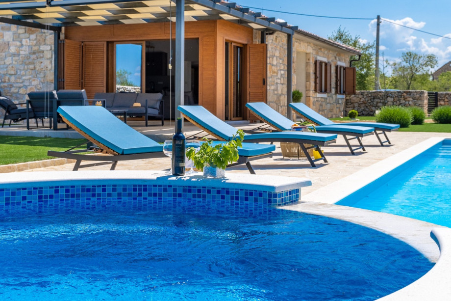 The villa is furnished with high quality