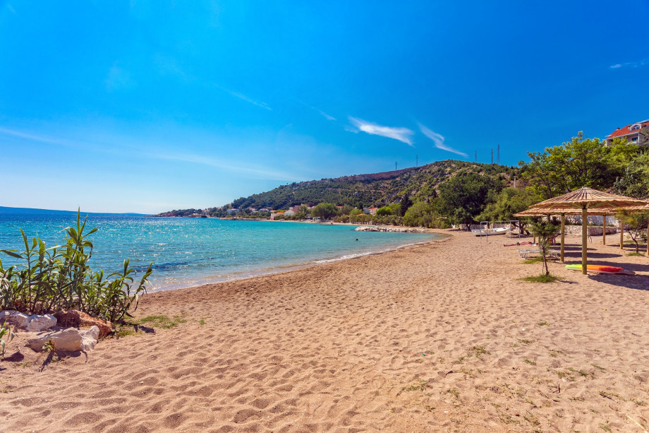 You can enjoy yourself in various water sports on the beach