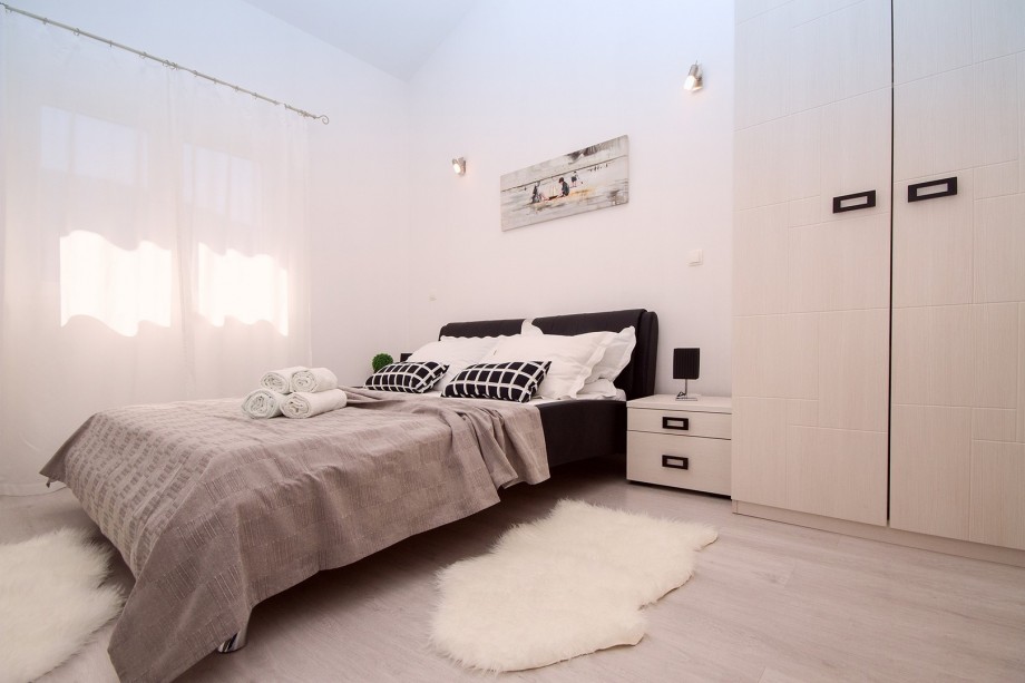 Bedroom No.2 with one queen size double bed