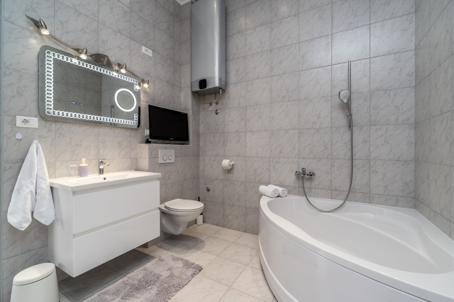 There is also a Family bathroom with a bathtub, a TV and a balcony 1,5m x 2m.