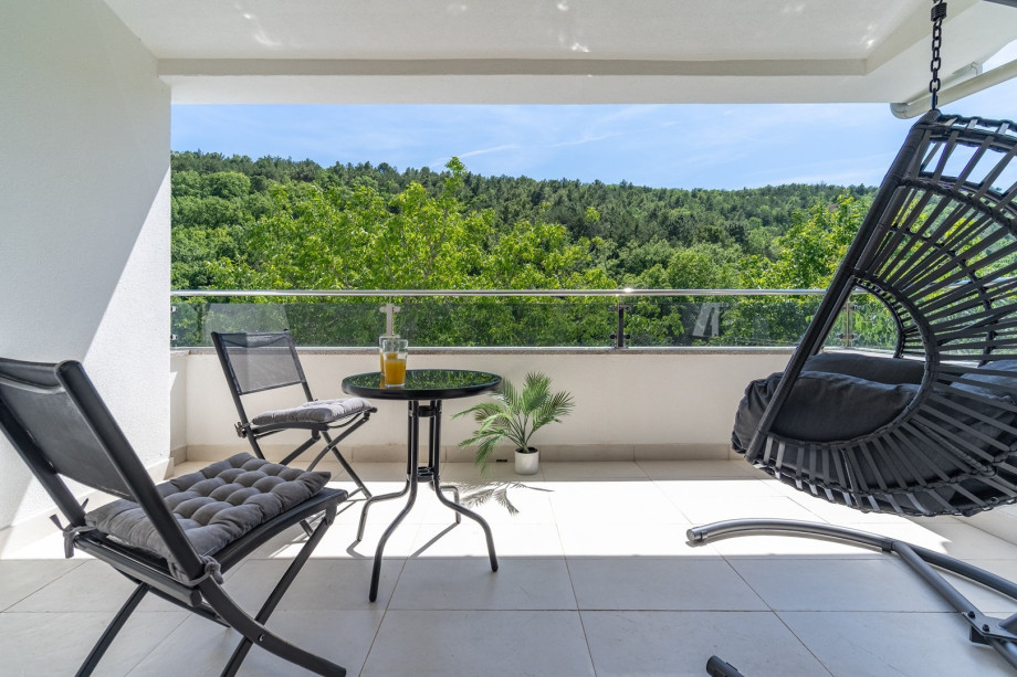 This property is ideal for a romantic stay or a nice family vacation.