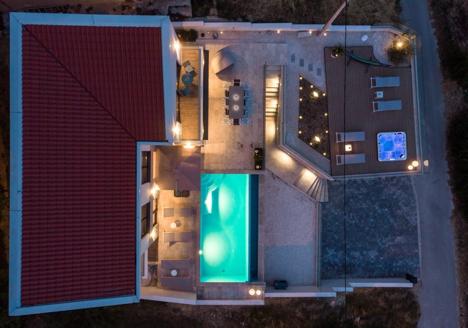 NEW! Seaview Villa Nautique, a 3-bedroom villa with a 32 sqm heated private pool and a Whirlpool.