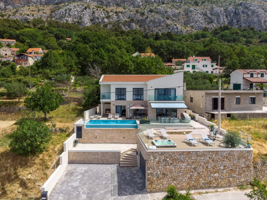 Come to Villa Nautique and have a great time and a well-deserved vacation at this nice accommodation.