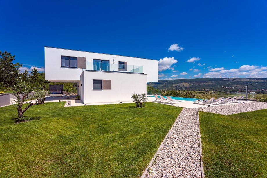 Villa is the ideal accommodation for groups who want to spend time together for a calming vacation