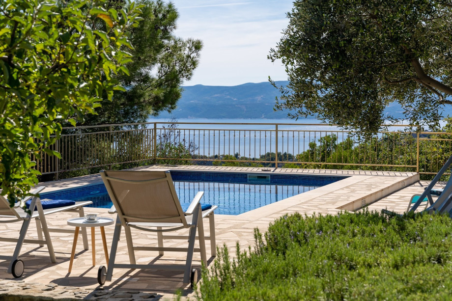 This area is full of natural and historical attractions, unspoiled and easy-going