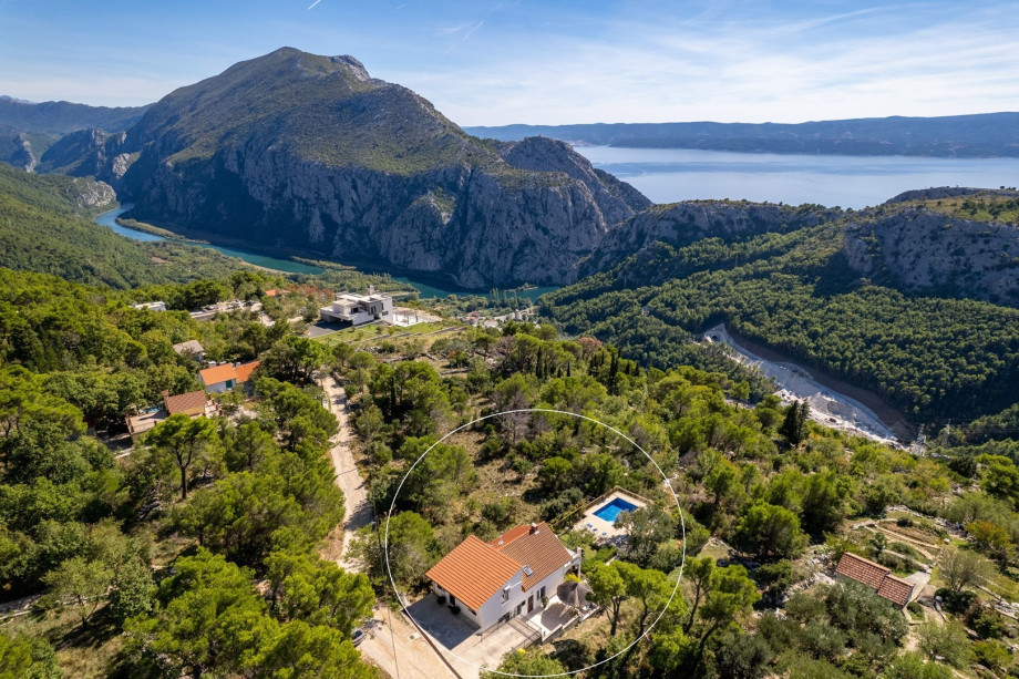 Marked position of The Captain's House