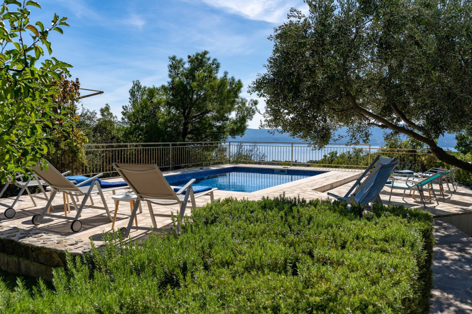 The local area is very unspoiled, and quiet and offers a really relaxed and stress-free vacation that you deserve