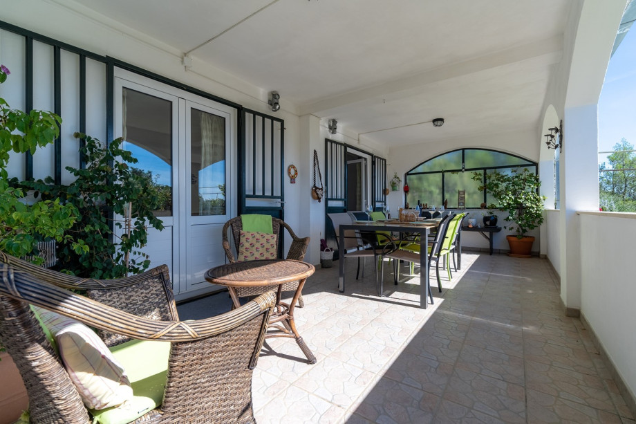 This accommodation offers a perfect coastal getaway for absolute relaxation