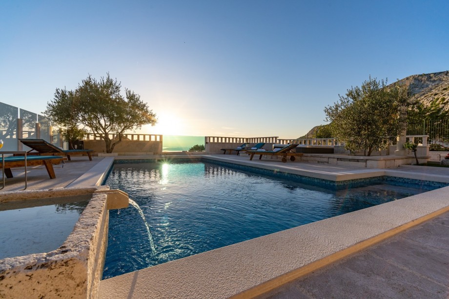 Many hand made stone details are nicely implemented in the property