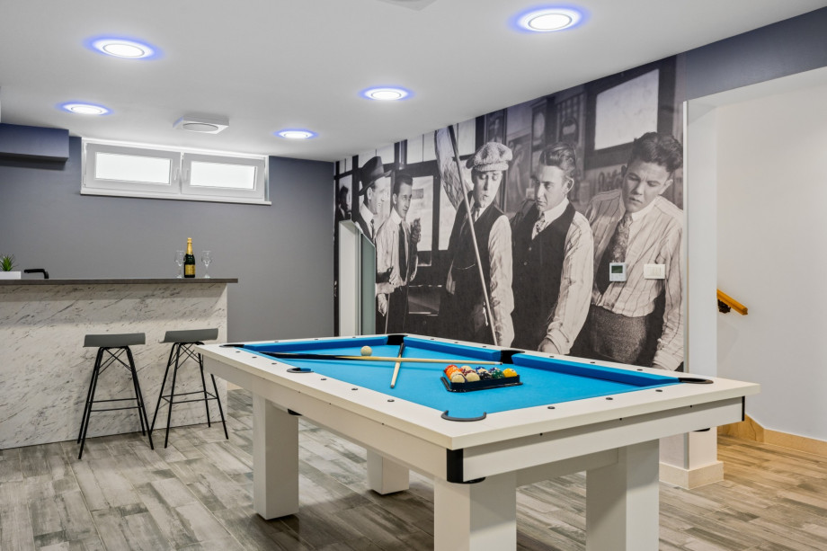 lower ground floor you have a fully air-conditioned fun zone and spa area