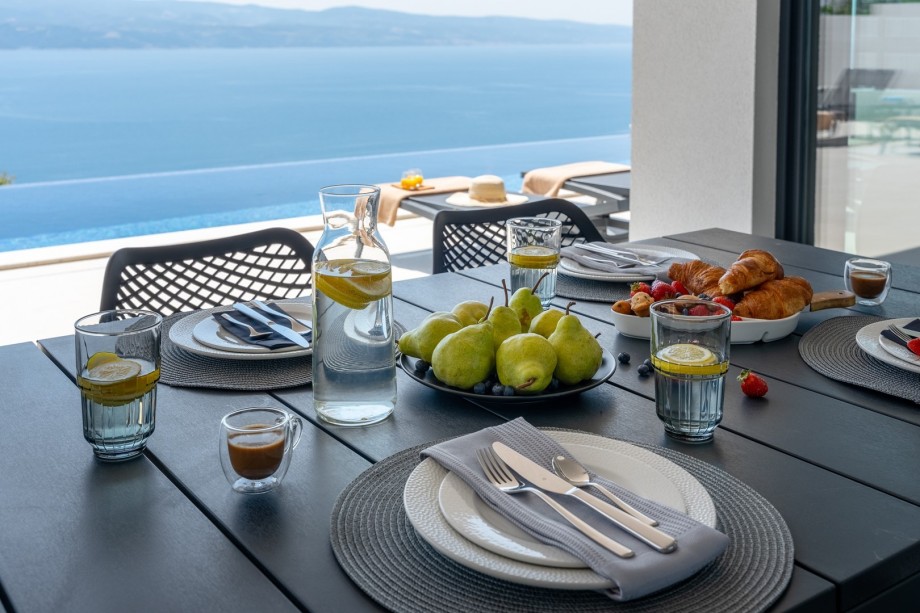 Magnificent sea view from every corner